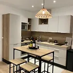 - Elegant Rue Mouffetard - Prestation De Luxe